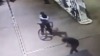Orang benar-benar bisa menghindari peluru ketika mereka sangat marah [Baca film yang tak terhitung j