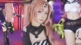 Rabbit: You're making me dizzy! ✧ Jingle Bells Dance ✧