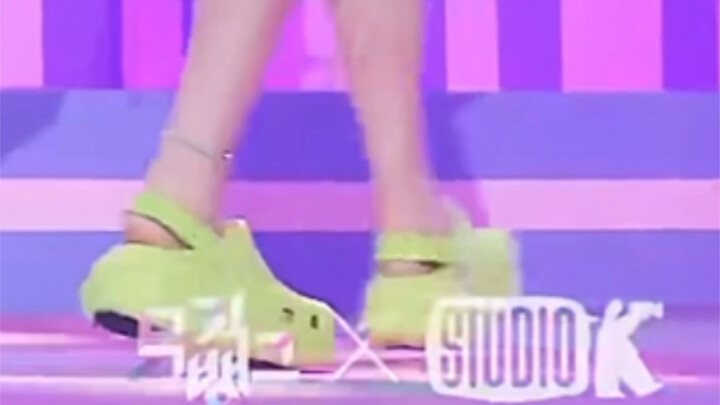 Dongmen｜Jiang Hailin's Crocs straight shot