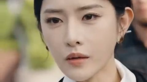 Cinderella dipermalukan tunangannya kaya raya