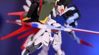 【P Toys】Kombinasi lama dan baru! HG PERFECT STRIKE GUNDAM berbagi sederhana