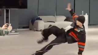 【Shotaro】Phòng tập cũng đẹp trai hết nấc……