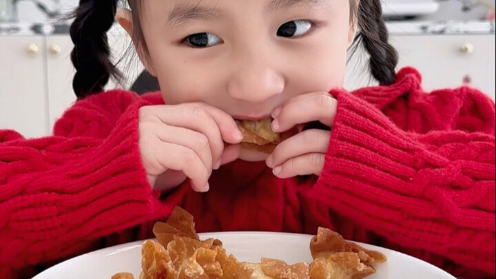 อย่าให้คนอื่นสั่งอาหารให้เด็กนะ ให้เด็กสั่งเอง