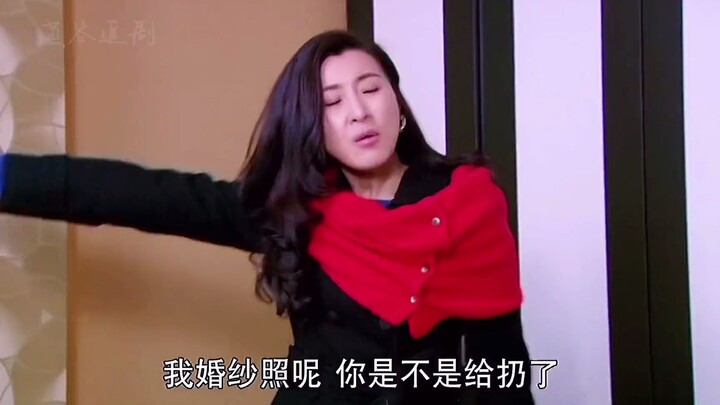 امرأة قوية تشعر بالاستياء من زوجها لعدم كفاءته وترغب في الانفصال، لكنها لم تتوقع أن تطاردها فتاة تصغ