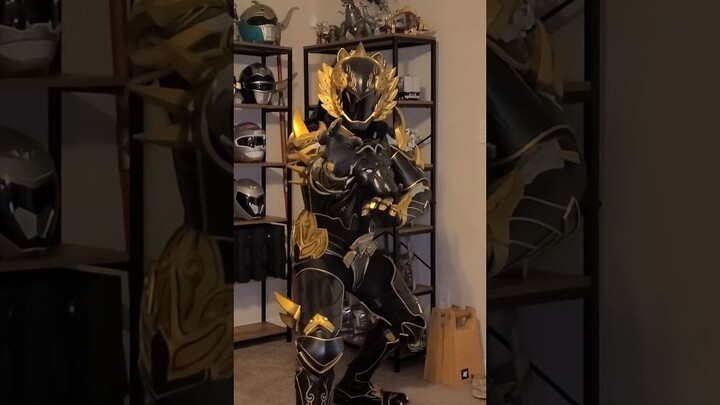 The eternal black and gold power, super Sentai cosplay~
