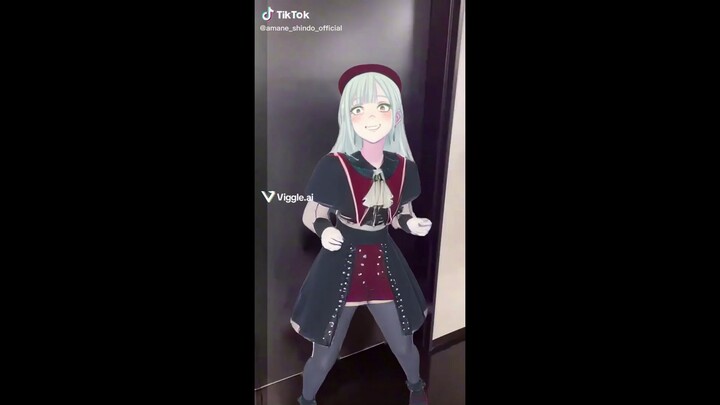 I unexpectedly ran into Senpai Tsukino Mori feeding mushrooms, triggering a worsening of my hallucin