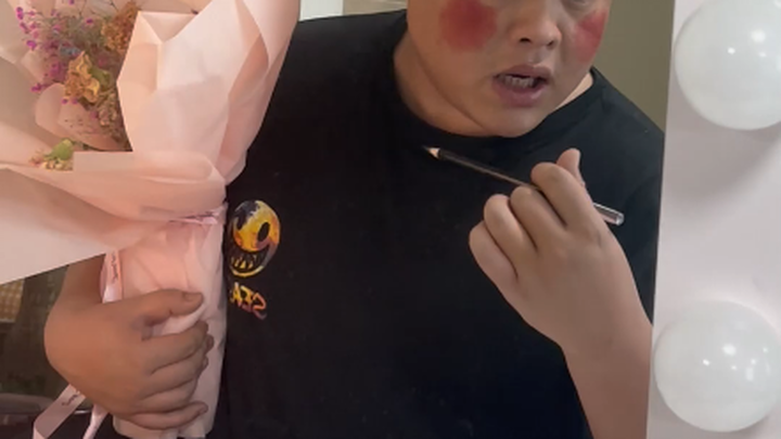 توني حقير جدًا!