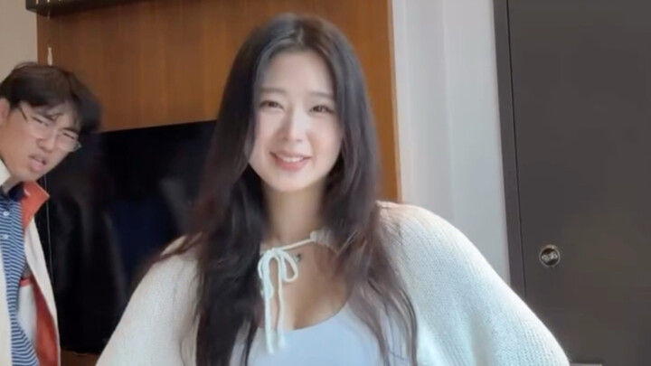 【Remyzee】มุมมอง: พ่อชาวเอเชียของคุณไม่ให้คุณใส่ชุดนี้ออกไปข้างนอก