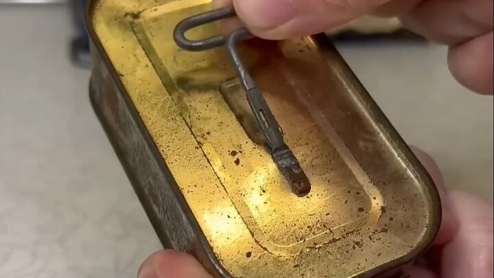 "Post-Apocalyptic Wasteland Food Can Unboxing"