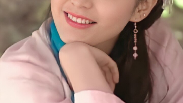 You can criticize Wong Jing for making bad movies, but you can’t question his eye for beautiful wome