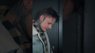 Cериал ALIVE. 7 серия "По следам вампира" (Невампир, Карина Кросс) #shorts
