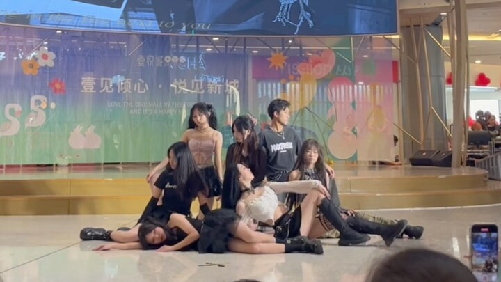 Military training-style support for sheesh road show! Babymonster is so popular!! We got to know him