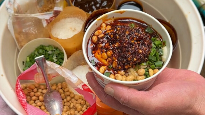 豆腐脑从此不再只有甜咸之争了。