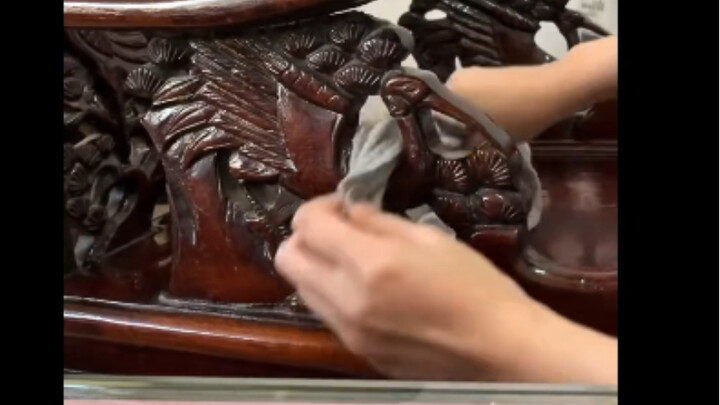 من بالضبط هو مخترع التنظيف الشامل في نهاية العام في تشاؤشان؟