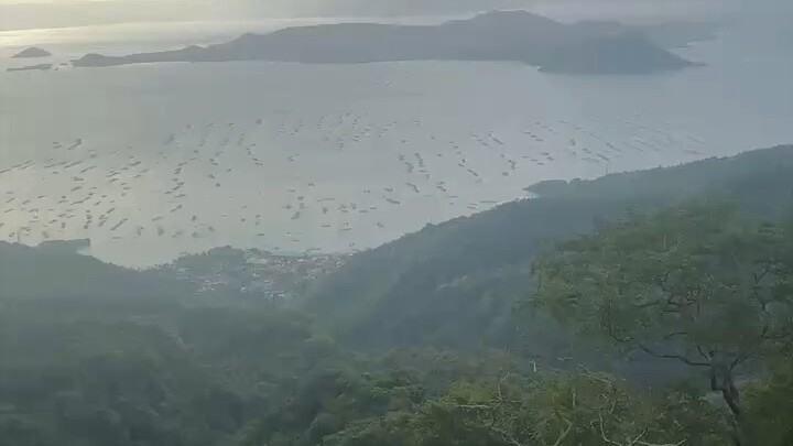 刚出来时，就被其词曲吸引了，每个人的一生未必能遇上真正懂你的爱人。寻寻觅觅也找不到，因为缘份天注定，有良缘亦有孽缘。想要来生有好的姻缘，今生就要多结善缘。[合十]