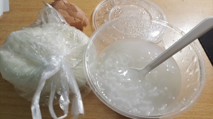 A 5-Yuan Breakfast for College Students Under Lockdown at a Lanzhou University