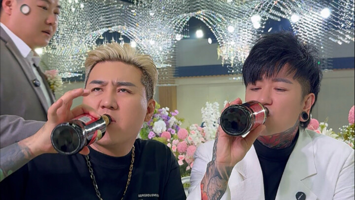 Hôm nay thằng bạn thân của tôi cưới, vui quá luôn!