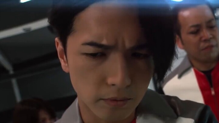 [Cảnh quay đặc biệt] [Nakamura Yuichi] Sự khác biệt giữa cùng một diễn viên trong tay Tsuburaya và T