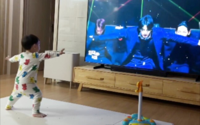 【Jin Guk Jin/ARMY】Jin Guk Jin cepat keluar, lihatlah kemegahan ini sesuai keinginanmu———ARMY baby "s