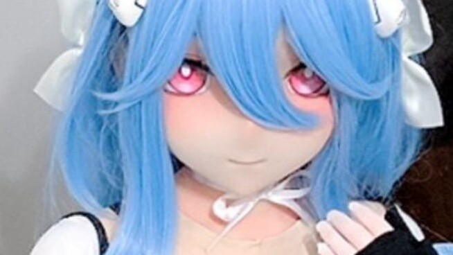 How did UP buy her clothes? A complete guide to life-size female figures!