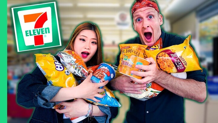 10 KOREAN FOODS You've Never Seen! UNIQUE Korean 7-Eleven Tour in Seoul