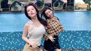 Bản cover vũ đạo của BY2 bài "Maria" và "Priceless Sisters"