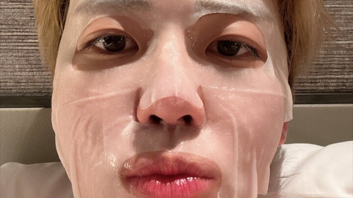 يجب أن يُمنع روه جاي مين من تشغيل الكاميرا الأمامية في هذا العالم