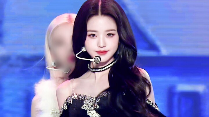 หนึ่งในโชว์สุดขั้วของ IZ*ONE! ช่างเป็นสวรรค์ของสายตาจริงๆ ข้างๆ สาวสวยก็ยังมีสาวสวยอีก FIESTA + Pano