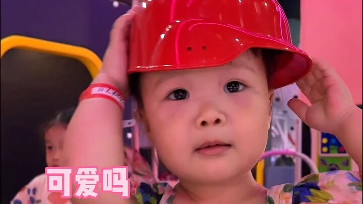 2岁尿不湿女儿做老板的一天 #人类幼崽 #萌娃 #宝爸带娃 #露兮粑粑 #亲子互动