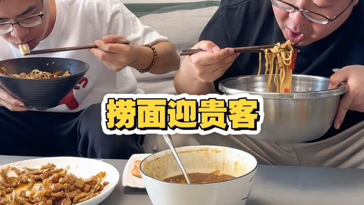Tianjin-style Eight-Topping Three-Flavor Meat Sauce Noodles