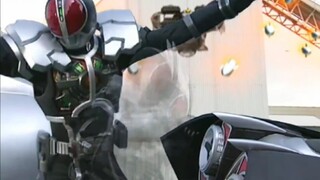 Khi Kamen Rider bắt đầu sử dụng khả năng tăng tốc đúng cách