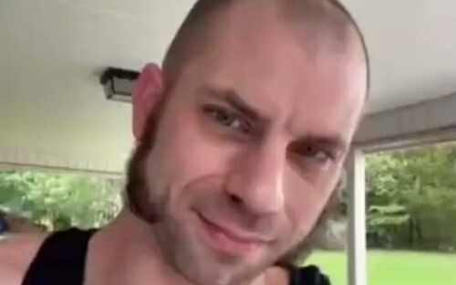 A master artist takes on a netizen’s challenge: drawing the solar system on plain white paper!