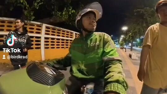 ท้ายพ่อพระ