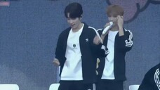 Jeon Wonwoo-Attention I never thought I would see such a scene again in my life