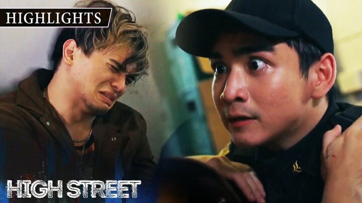 Tim lets Poch run away from their raid | High Street (w/ English Subs)