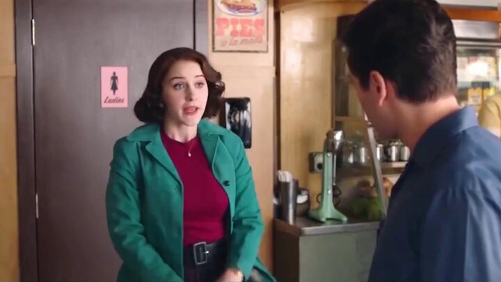 The Marvelous Mrs. Maisel / Textbook-style retro outfits are here