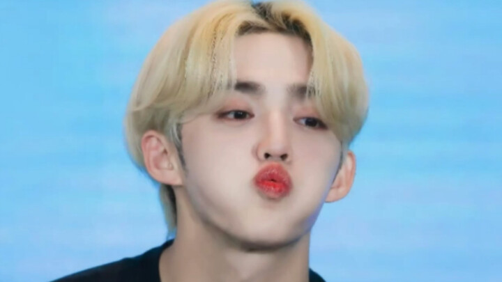 Choi Seungcheol: Is this how Chinese fans dress up our little Piggy Princess? (Okay, let’s set the l