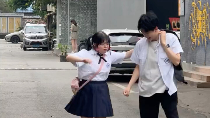 Episode kali ini menghadirkan karakter baru, Kakak Xiao Ba dan Xiao Kong! Kali ini, seperti apa perc