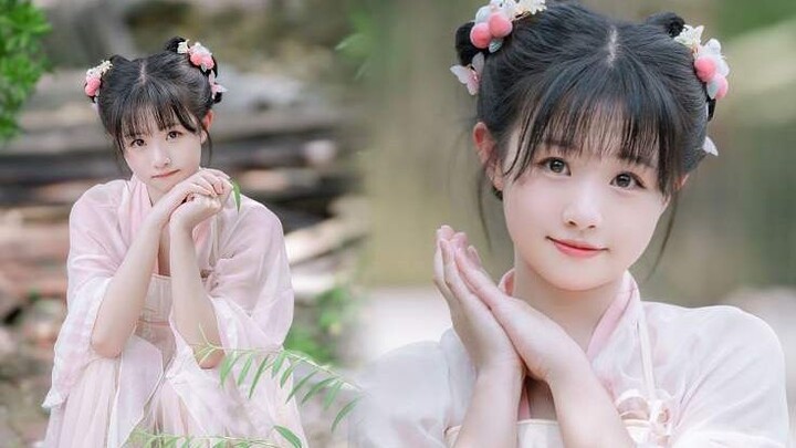 Xiao Qianteng "Peach Blossom Smile" 1