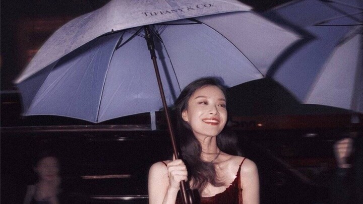 [Ni Ni] 70 seconds of heart-warming shots challenge Hong Kong style beauty I love it so much
