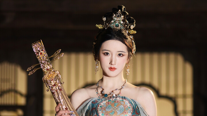 “นีฉางหูซวน” ณ จุดที่นางฟ้าแห่งตุนหวงผู้เหาะเหินก้มพระเนตร ภาพจิตรกรรมฝาผนังอายุนับพันปีได้บังเกิดเป