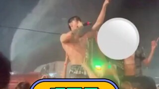 玛雅，肌肉男哥哥也是不容易唱歌还被掏裆....