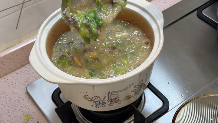 Sarapan tanpa memasak: bubur daging sapi telur mata sapi, sandwich susu #InspirasiSarapan#BuburDagin