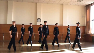 The elites of Beijing Dance National Standard are just showing off, here comes the handsome guy with
