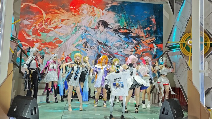 Penampilan kolaborasi coser di stan Mingchao BW2026 menari lagu 『L!!!!ght』