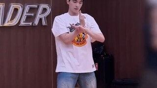 Yang Yang actually learned to dance the entire song "Shang Ji."