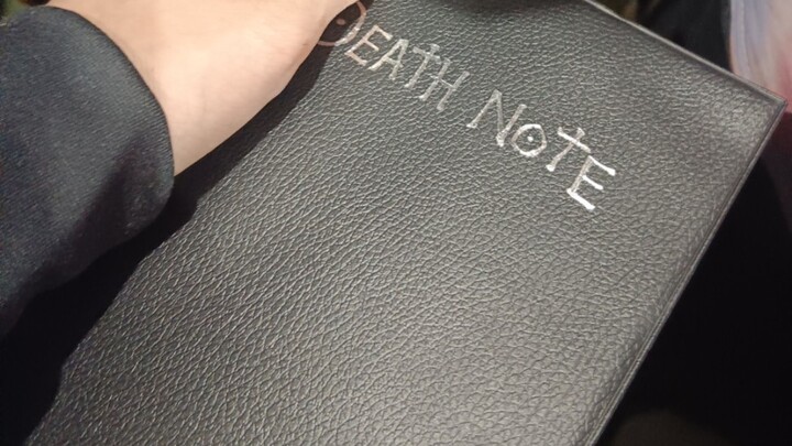 Hãy để anh Dao ký Death Note tại hội nghị truyện tranh