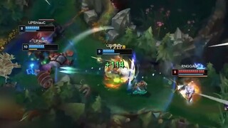 Chài ơi nó bắn tới nái luôn mà #funny # leaugeoflegends #lol #FunnyLOLChannel