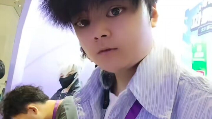 A god-tier player, Cao, turned Qiqi into a little tsundere baby (and not just Qiqi) (funny moments f