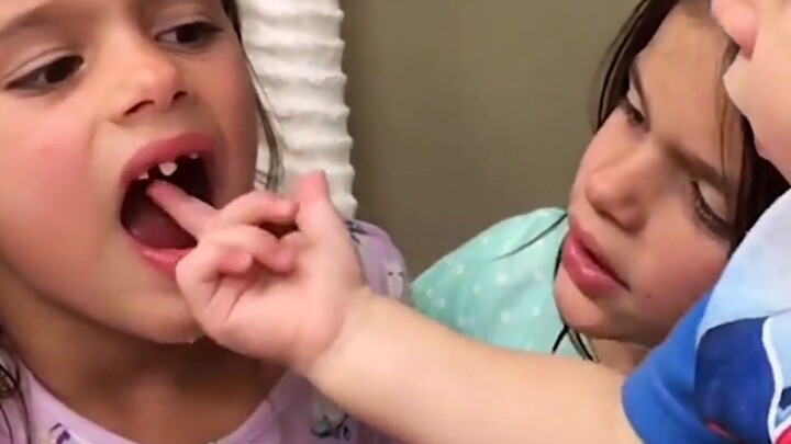 ทำไมเวลาเปลี่ยนฟันถึงต้องใช้เวลาถึง 6 ปี? มันเสียของเกินไปไหม?